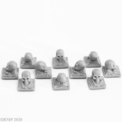 Graveyard Finial - Skulls (10)